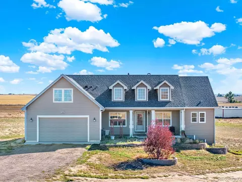 4909 S Flandin Ct, Strasburg, CO 80136