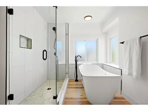 Bath - 16446 E Prentice Pl, Centennial, CO 80015 photo 5 of 6