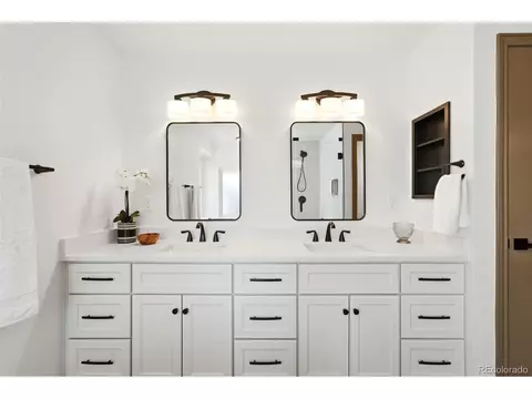 Bath - 16446 E Prentice Pl, Centennial, CO 80015 photo 4 of 6