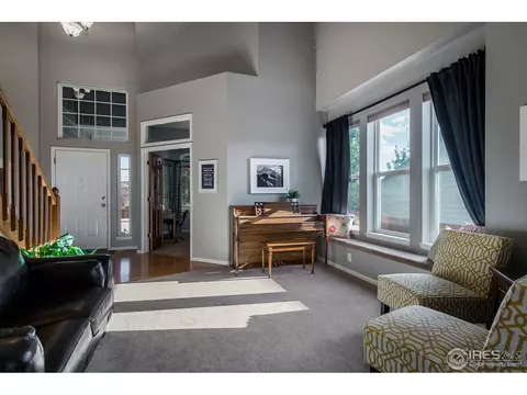 926 Pendleton Ave, Longmont, CO 80504 photo 2
