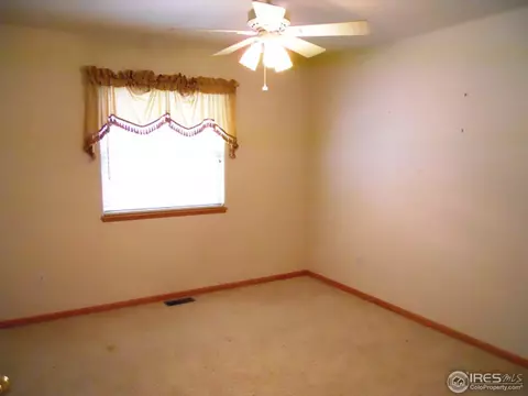 105 E Indiana Ave, Berthoud, CO 80513 photo 9
