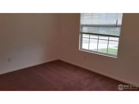 4863 Jasper Ct, Denver, CO 80239 photo 11