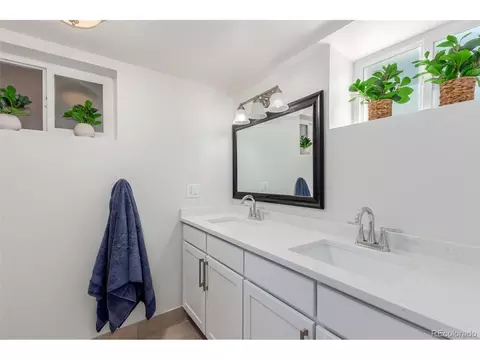 66 N Hazel Ct, Denver, CO 80219 photo 21