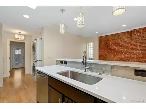 1222 E 33rd Ave, Denver, CO 80205 photo 13