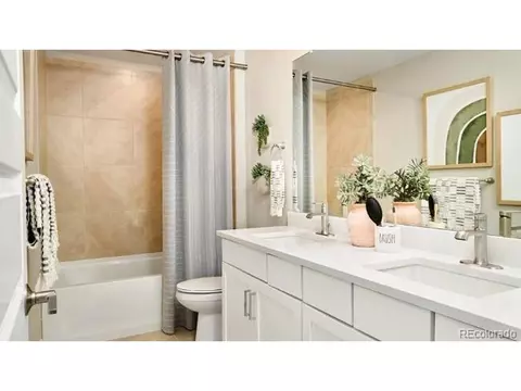 Undisclosed, Aurora, CO 80019 photo 24