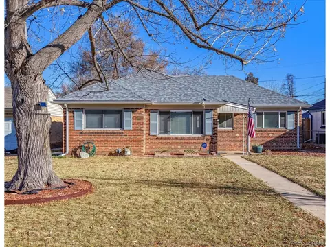 2916 Ivanhoe St, Denver, CO 80207