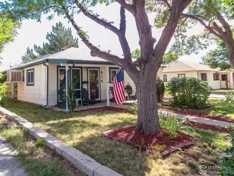 916 Vaughn St, Aurora, CO 80011 photo 2