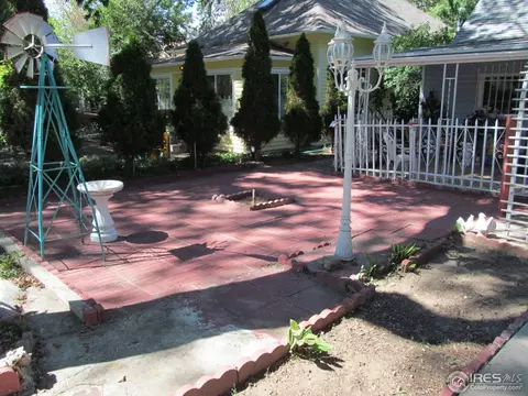 413 Baker St, Longmont, CO 80501 photo 3