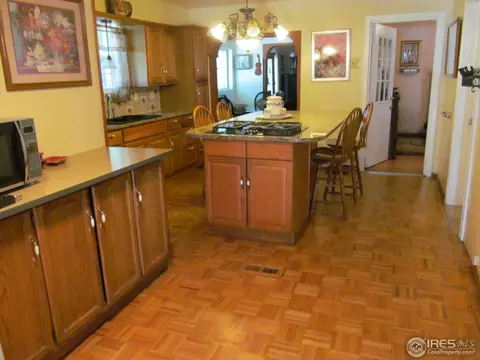 413 Baker St, Longmont, CO 80501 photo 8