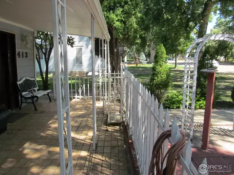 413 Baker St, Longmont, CO 80501 photo 2