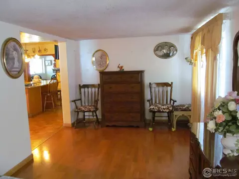 413 Baker St, Longmont, CO 80501 photo 10