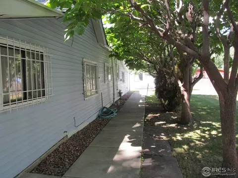 413 Baker St, Longmont, CO 80501 photo 5