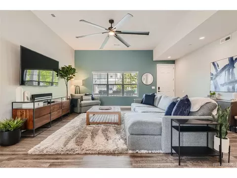 1270 W Quincy Cir, Englewood, CO 80110