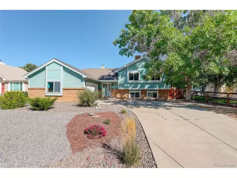 1271 Stonehaven Ave, Broomfield, CO 80020