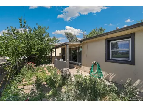3015 E 40th Ave, Denver, CO 80205 photo 2
