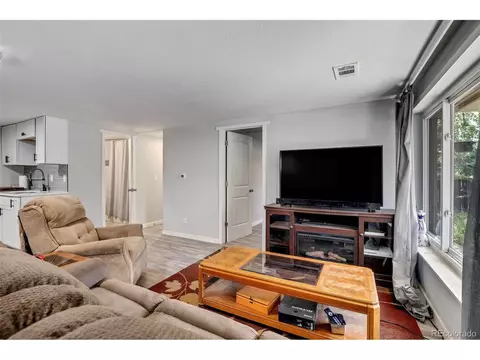 3015 E 40th Ave, Denver, CO 80205 photo 5