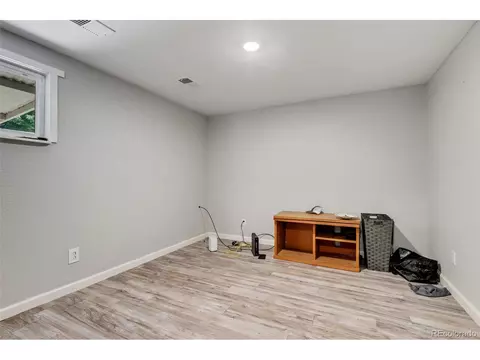3015 E 40th Ave, Denver, CO 80205 photo 8