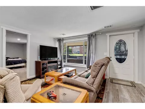 3015 E 40th Ave, Denver, CO 80205 photo 12