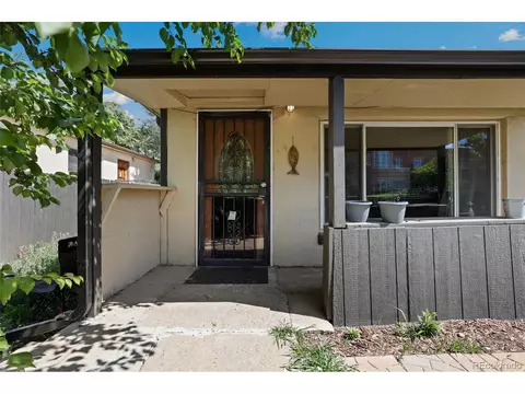 3015 E 40th Ave, Denver, CO 80205 photo 1