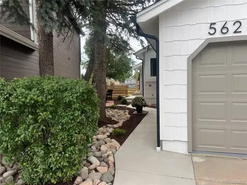 562 Longfellow Ln, Highlands Ranch, CO 80126