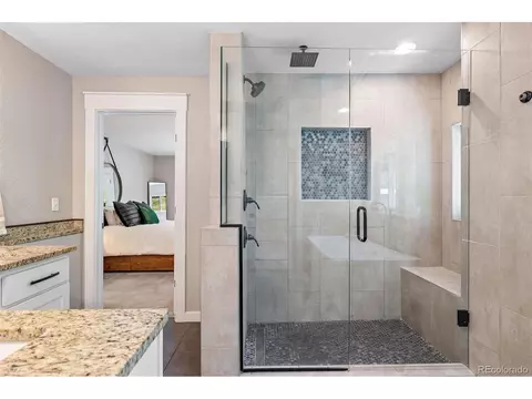 Bath - 626 Valley Ln, Boulder, CO 80302 photo 2 of 7