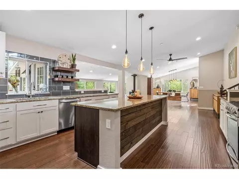 626 Valley Ln, Boulder, CO 80302