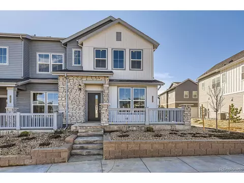 1961 S Haleyville Way, Aurora, CO 80018