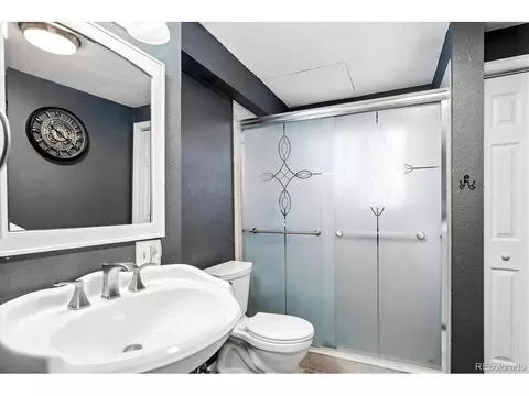 Bath - 4590 S Braun Ct, Morrison, CO 80465 photo 3 of 3