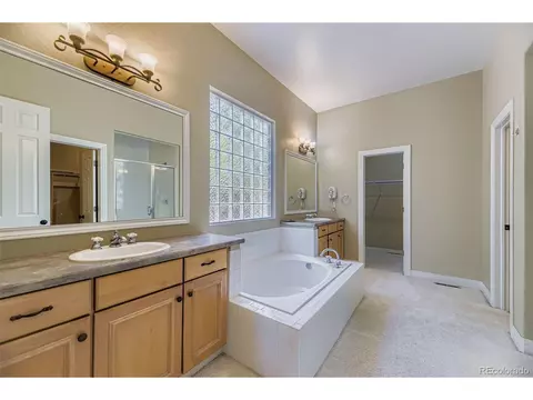24601 E Park Crescent Dr, Aurora, CO 80016 photo 15