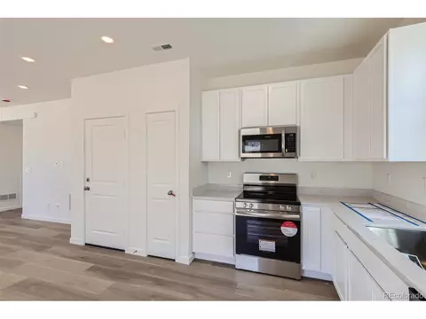 645 Yankee Boy Loop, Elizabeth, CO 80107 photo 4