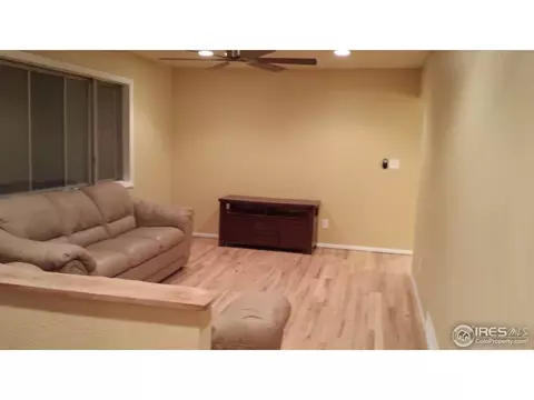 19370 N Saint Vrain Dr, Lyons, CO 80540 photo 3