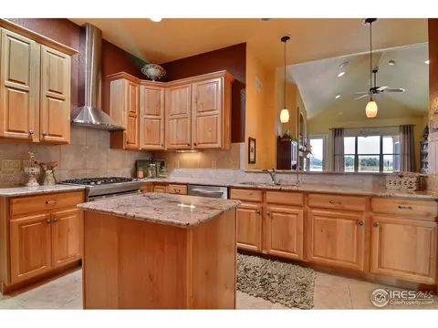 2051 Vineyard Dr, Windsor, CO 80550 photo 12