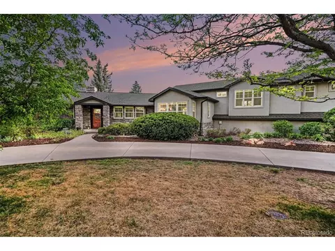 26 Lindenwood Dr, Littleton, CO 80120