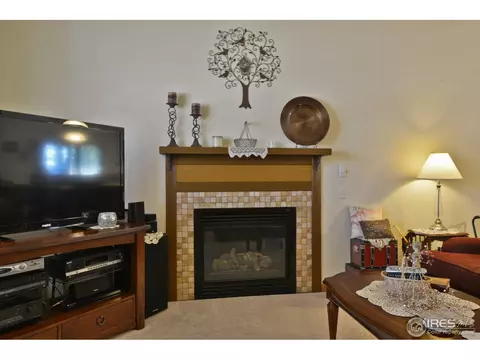 522 Hawthorn Cir, Frederick, CO 80530 photo 4
