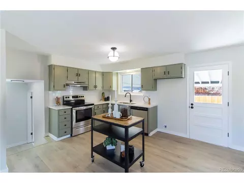8455 Lamar Dr, Arvada, CO 80003 photo 9