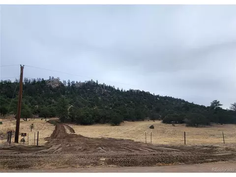 824 Shoshone Dr, Canon City, CO 81212