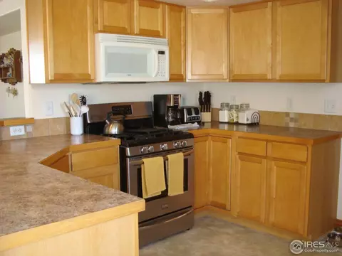 4325 Laurel Dr, Evans, CO 80620 photo 8