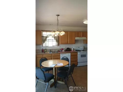 911 E 24th St Ln, Greeley, CO 80631 photo 3