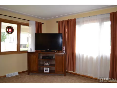 906 S 8th Ave, Sterling, CO 80751 photo 2