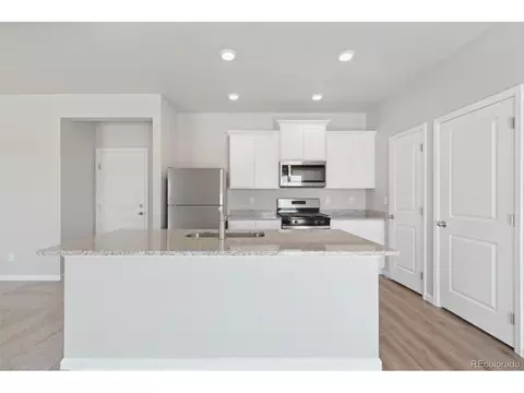 7204 Big Thompson Ct, Frederick, CO 80530 photo 2