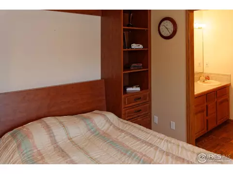2473 Mapleton Cir, Longmont, CO 80503 photo 6