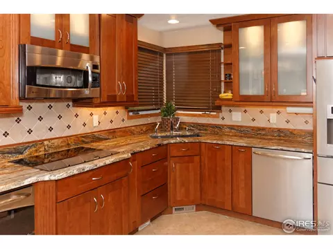 2473 Mapleton Cir, Longmont, CO 80503 photo 2
