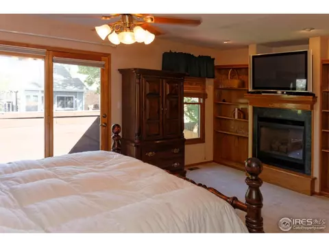 2473 Mapleton Cir, Longmont, CO 80503 photo 4
