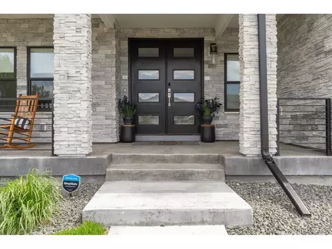Exterior - 27250 E Nova Cir, Aurora, CO 80016 photo 4 of 7