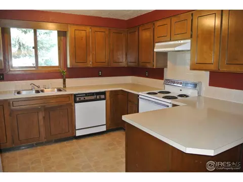 1244 Cedar Dr, Berthoud, CO 80513 photo 3