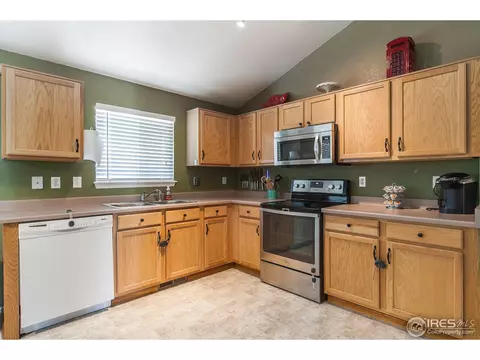 5466 Fox Run Blvd, Frederick, CO 80504 photo 3
