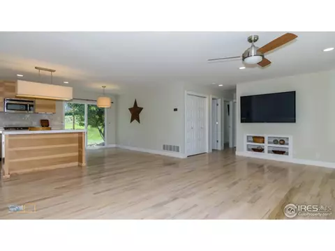 4642 Gordon Dr, Boulder, CO 80305 photo 2