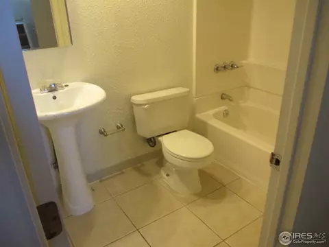 8760 Dover Cir, Arvada, CO 80005 photo 7