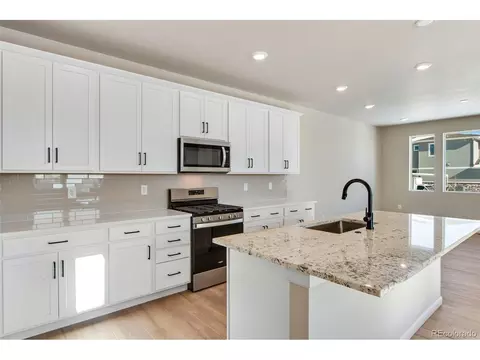 1525 E 3rd Ave, Longmont, CO 80501 photo 12