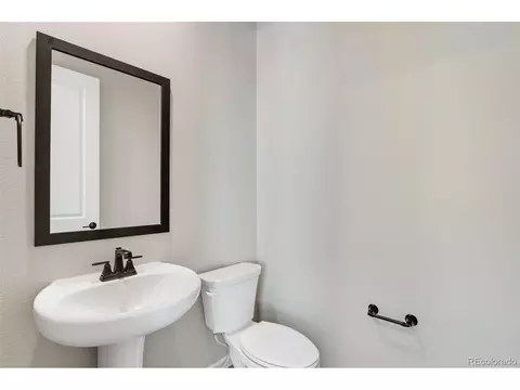 1525 E 3rd Ave, Longmont, CO 80501 photo 17